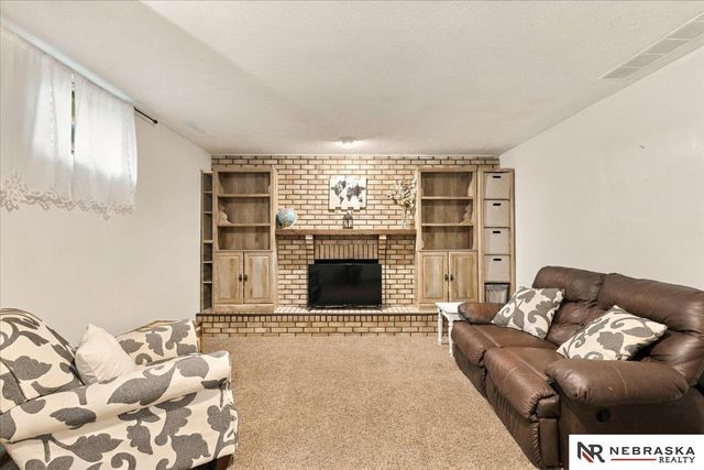 3149 Stephanos Drive, Lincoln, NE 68516