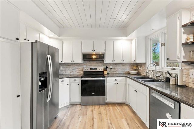3149 Stephanos Drive, Lincoln, NE 68516