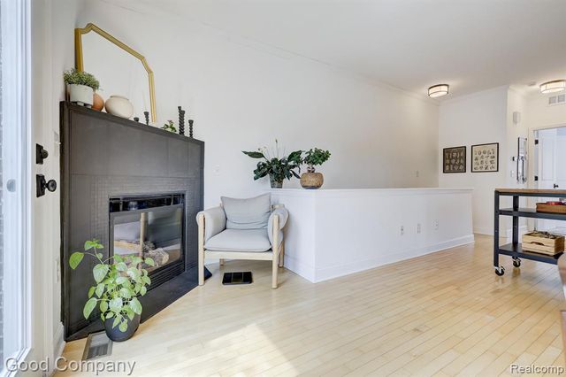 291 E Palmer Street 12, Detroit, MI 48202