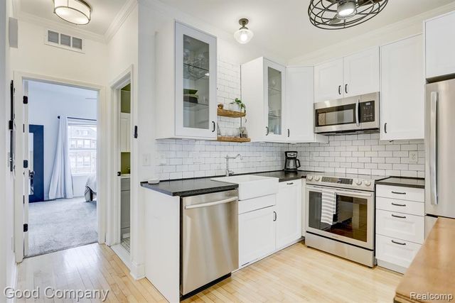291 E Palmer Street 12, Detroit, MI 48202