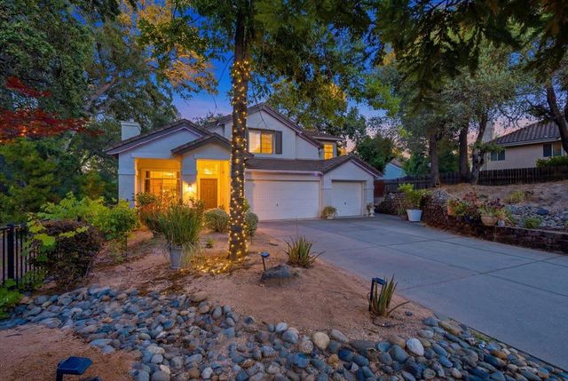 5545 Montclair Dr, Rocklin, CA 95677