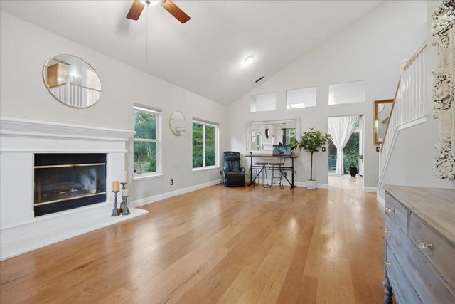 5545 Montclair Dr, Rocklin, CA 95677