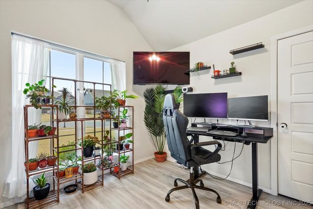 6802 S Hemlock Avenue, Broken Arrow, OK 74011