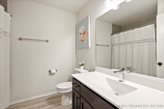 6802 S Hemlock Avenue, Broken Arrow, OK 74011