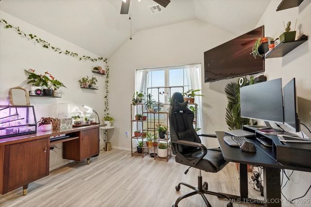 6802 S Hemlock Avenue, Broken Arrow, OK 74011