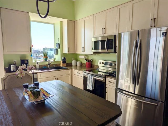 388 E Ocean, Long Beach, CA 90802