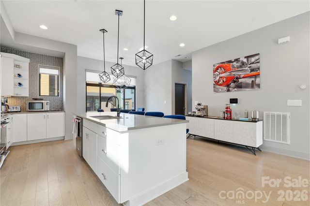 1153 Charles Avenue, Charlotte, NC 28205