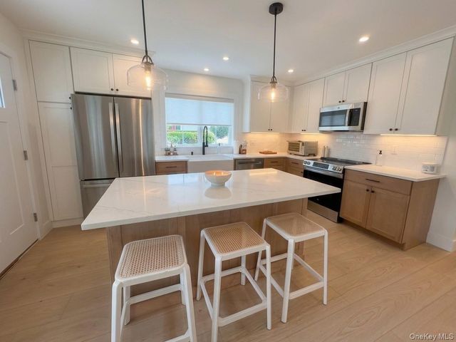 616 Main Street A, Greenport, NY 11944