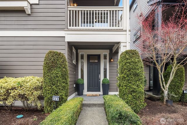 849 Third Avenue NE, Issaquah, WA 98029