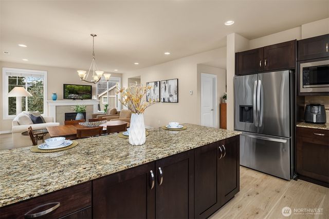 849 Third Avenue NE, Issaquah, WA 98029