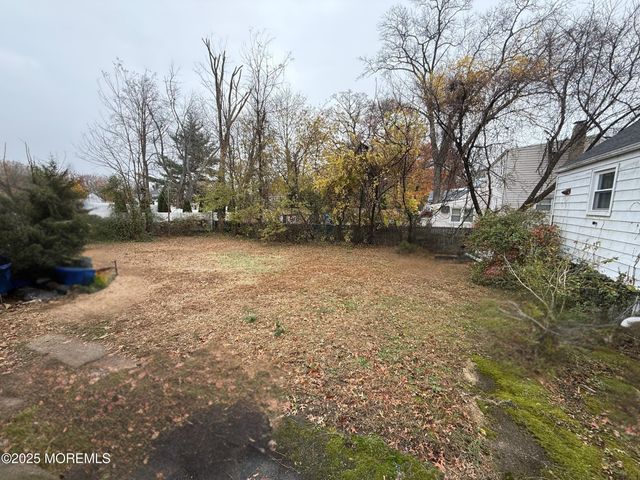 11 Schuber Place, Eatontown, NJ 07724