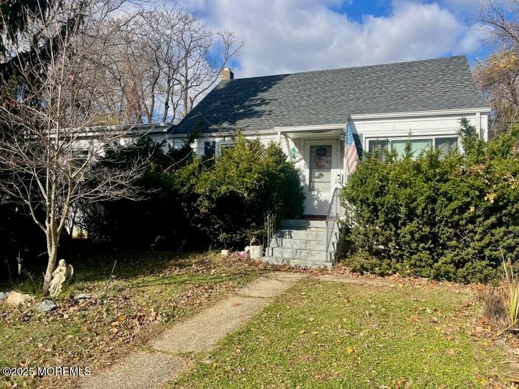 11 Schuber Place, Eatontown, NJ 07724