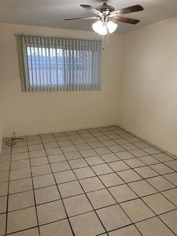 633 Grove Street SE, Albuquerque, NM 87108