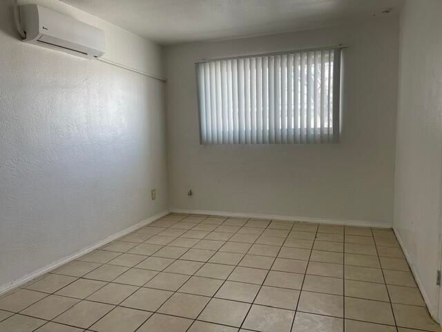 633 Grove Street SE, Albuquerque, NM 87108