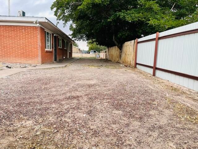 633 Grove Street SE, Albuquerque, NM 87108
