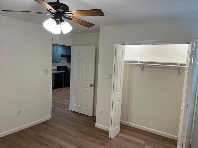 535 Plymouth A, Houston, TX 77022