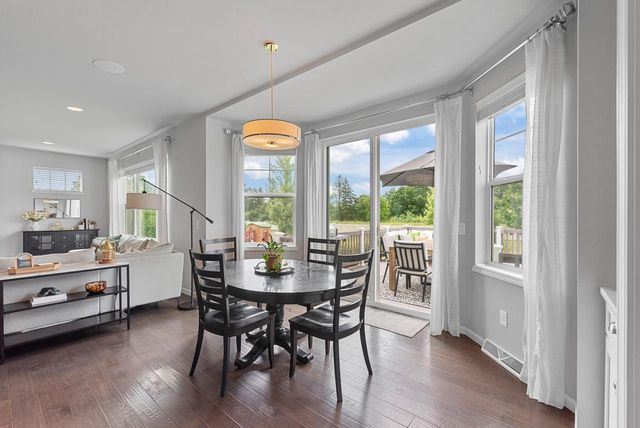 7845 W Mourning Dove LANE, Mequon, WI 53097