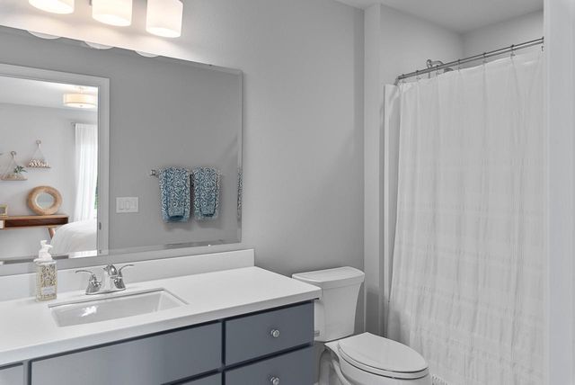 7845 W Mourning Dove LANE, Mequon, WI 53097