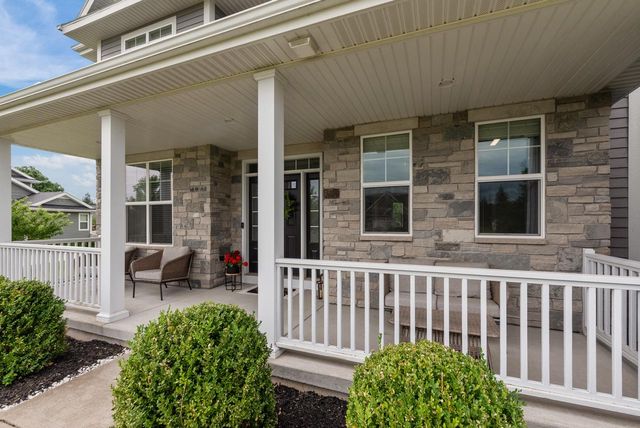7845 W Mourning Dove LANE, Mequon, WI 53097