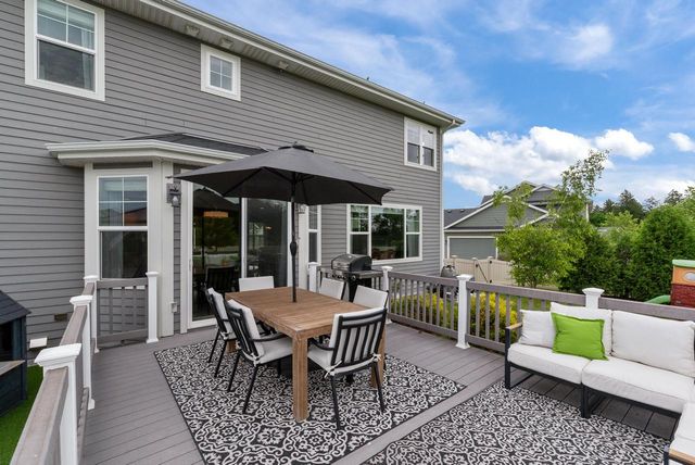 7845 W Mourning Dove LANE, Mequon, WI 53097