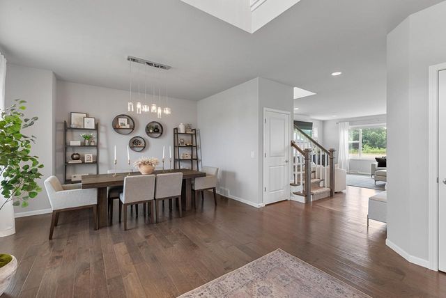 7845 W Mourning Dove LANE, Mequon, WI 53097