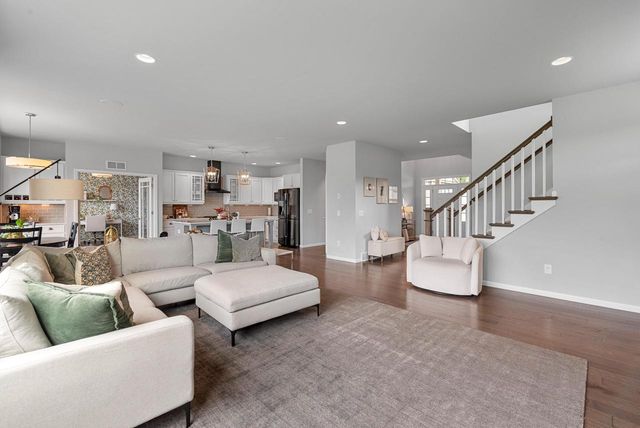 7845 W Mourning Dove LANE, Mequon, WI 53097