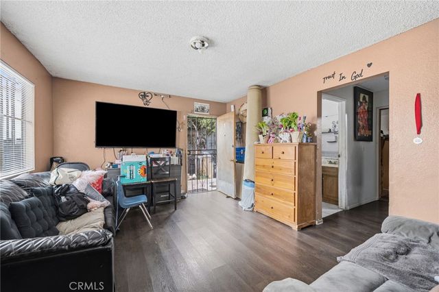 1139 E 42nd, Los Angeles, CA 90011