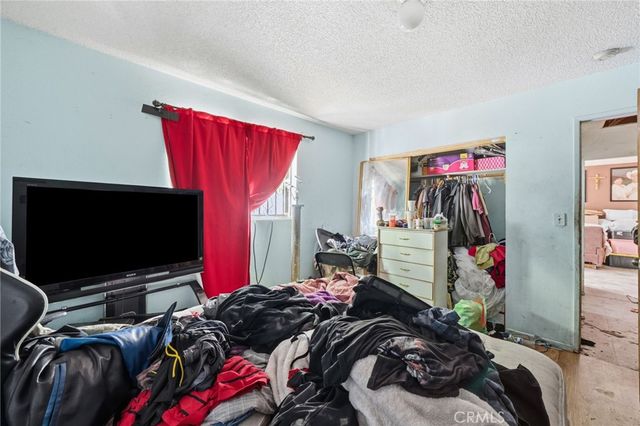1139 E 42nd, Los Angeles, CA 90011