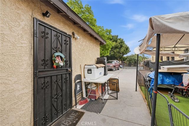 1139 E 42nd, Los Angeles, CA 90011