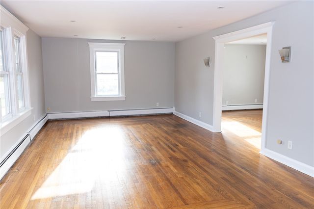 872 Main Avenue, Warwick, RI 02886