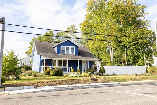 872 Main Avenue, Warwick, RI 02886