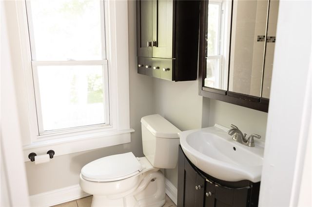 872 Main Avenue, Warwick, RI 02886
