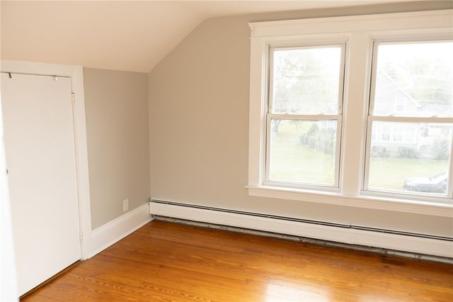 872 Main Avenue, Warwick, RI 02886