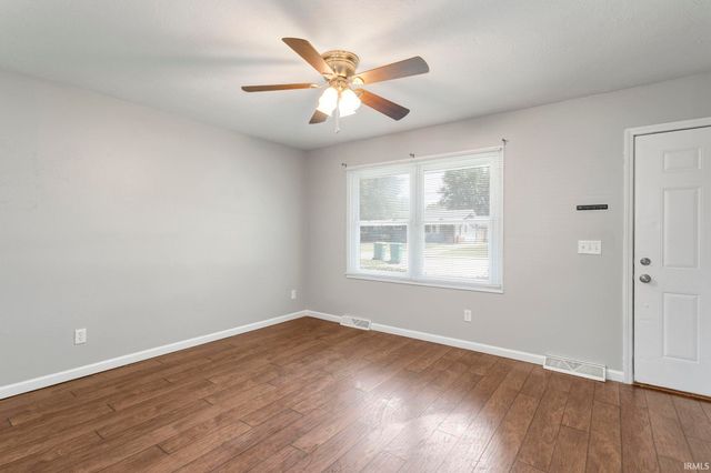 307 N Walnut Street, Mishawaka, IN 46544