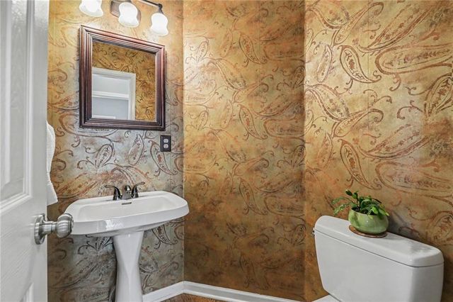 8308 W 127th Circle, Overland Park, KS 66213