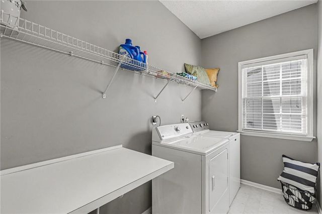 8308 W 127th Circle, Overland Park, KS 66213