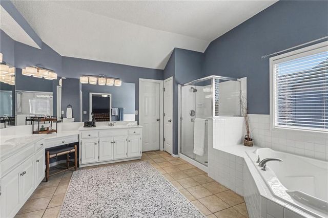8308 W 127th Circle, Overland Park, KS 66213