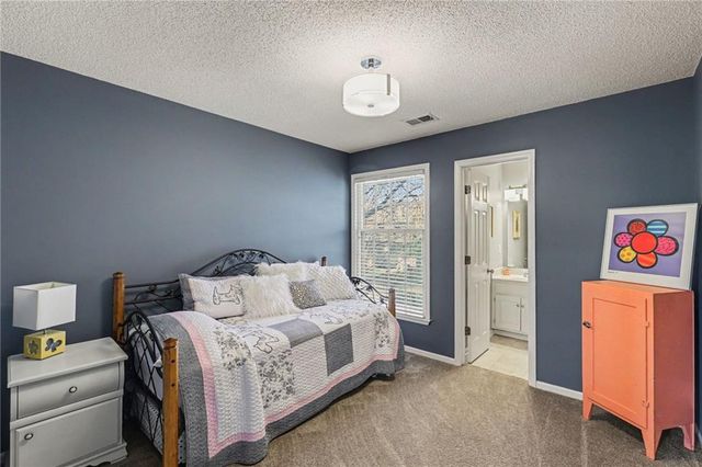 8308 W 127th Circle, Overland Park, KS 66213