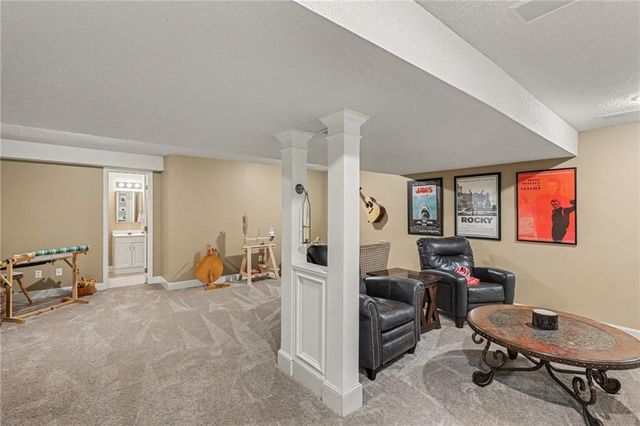 8308 W 127th Circle, Overland Park, KS 66213