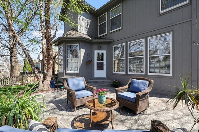 8308 W 127th Circle, Overland Park, KS 66213