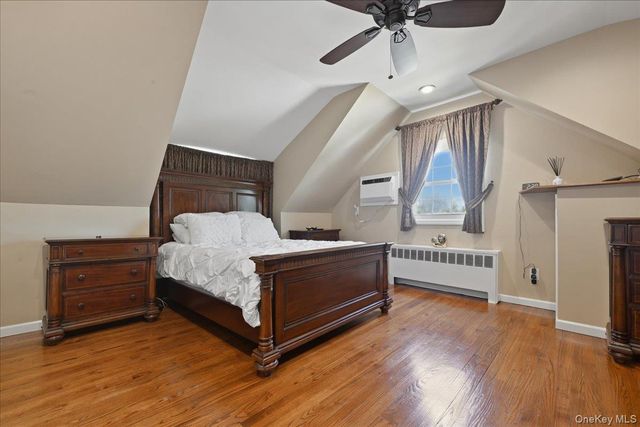 1022 White Birch Lane, Wantagh, NY 11793