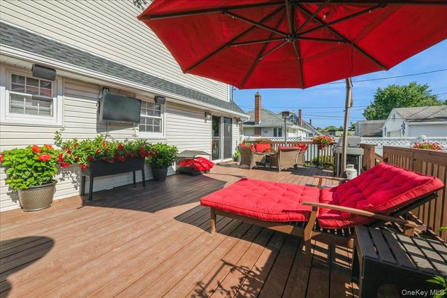 1022 White Birch Lane, Wantagh, NY 11793