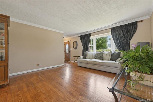 1022 White Birch Lane, Wantagh, NY 11793