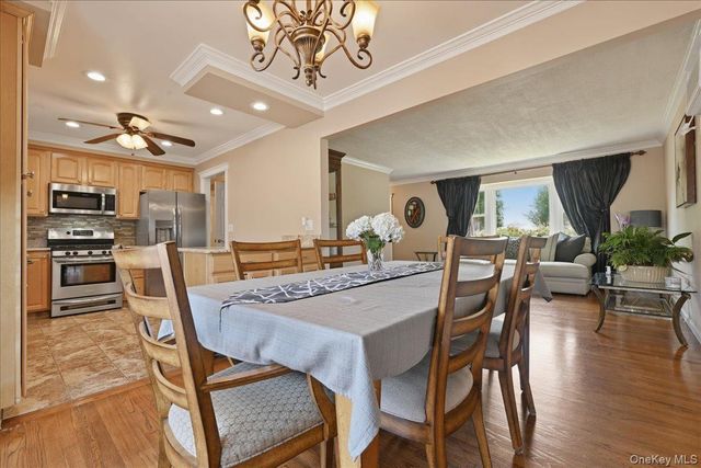 1022 White Birch Lane, Wantagh, NY 11793