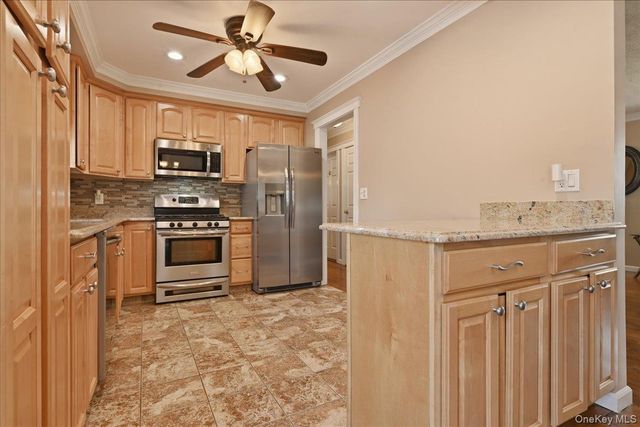 1022 White Birch Lane, Wantagh, NY 11793