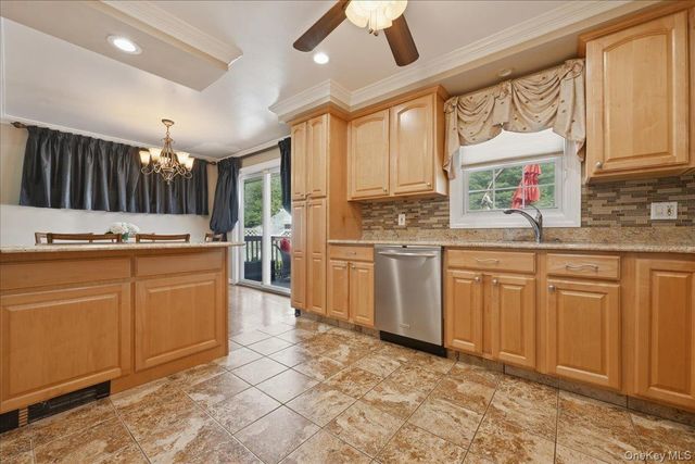 1022 White Birch Lane, Wantagh, NY 11793