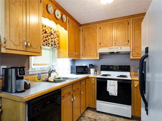 8181 Highland Drive SW, Covington, GA 30014