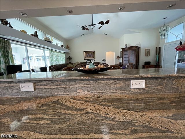 4436 SE 11th PL, Cape Coral, FL 33904