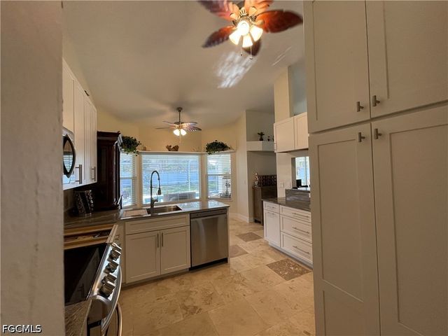 4436 SE 11th PL, Cape Coral, FL 33904