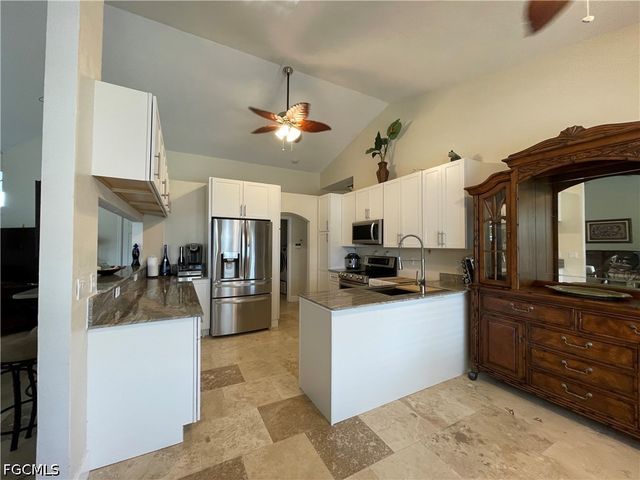 4436 SE 11th PL, Cape Coral, FL 33904